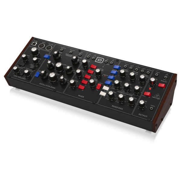 Behringer Model D Sintetizador Análogo Planet Music